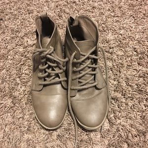 Kohl’s Taupe Booties